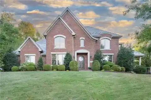 Exceptional Home in Deerfield Manor