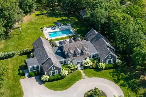 Refined Vineyard Living in the Preserve