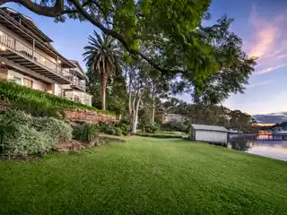 Grand Waterfront Residence