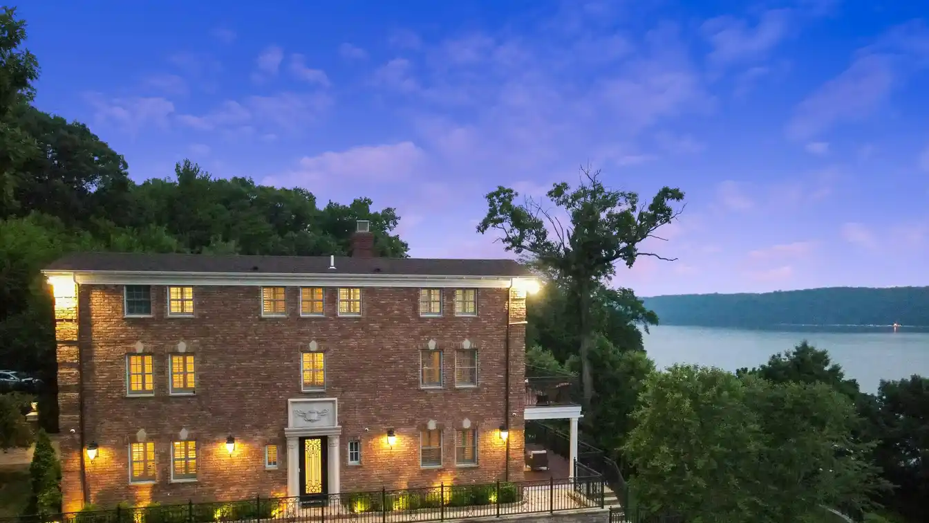 One-of-a-kind Waterfront Oasis