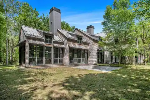 Luxurious Living with Breathtaking Natural Beauty on Nearly 30 Acres