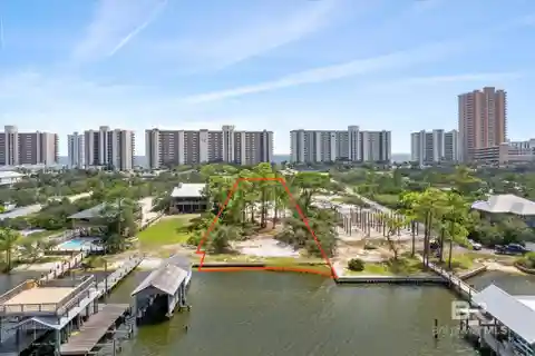 Unique Lot on Cotton Bayou