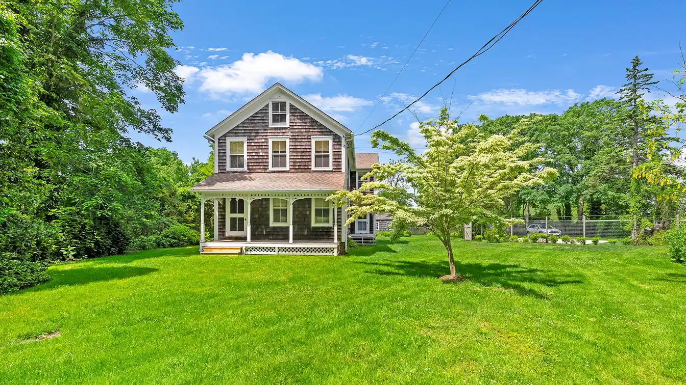 Turn of Century Farmhouse for Rent in Bridgehampton North
