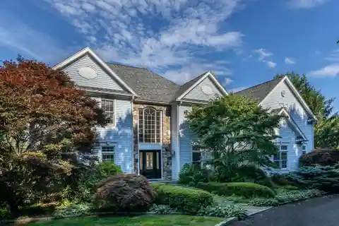 Well-Maintained Colonial Just Minutes to Town