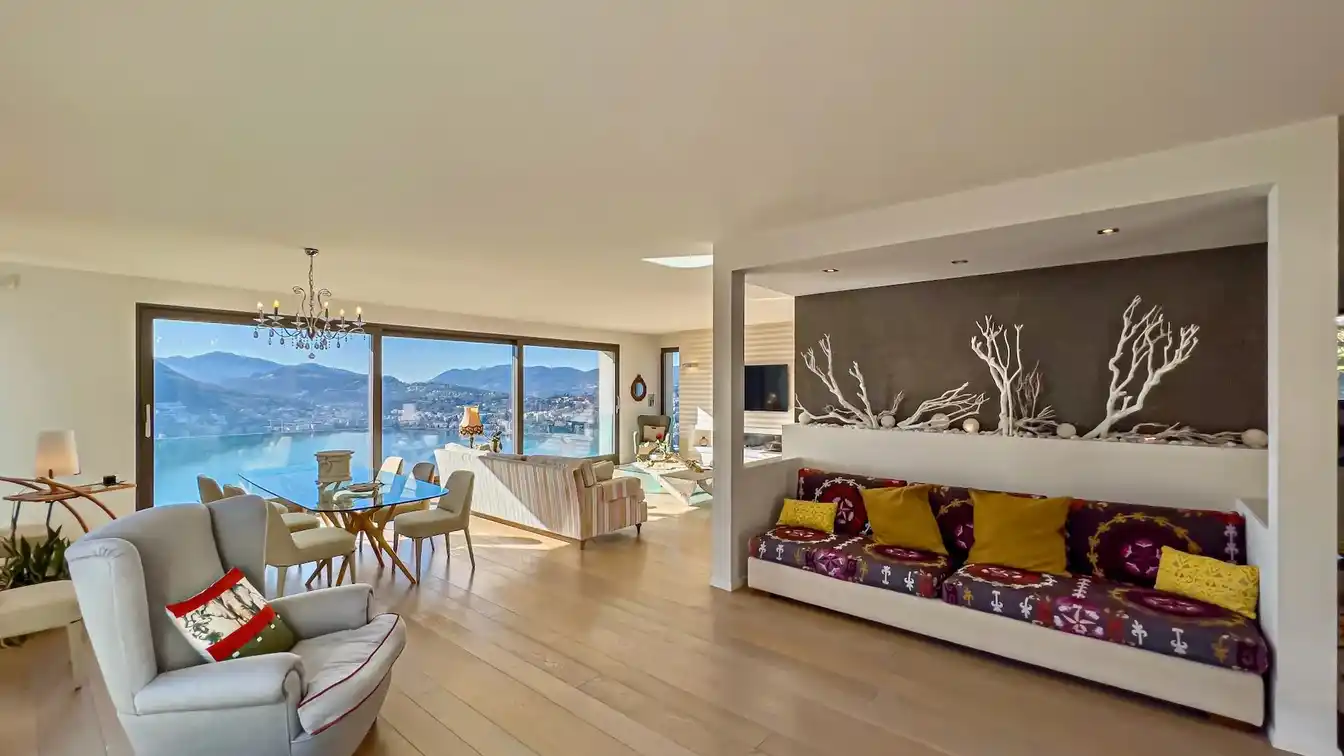 Dramatic Residence with Breathtaking Views