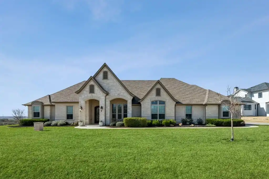Stunning Home in Sought-after Community