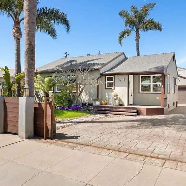 WESTSIDE DEL REY UPDATED SINGLE-STORY HOME