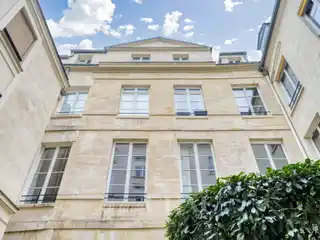 Peaceful Apartment in a Private Mansion