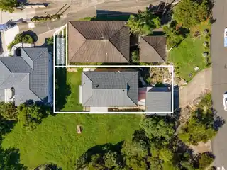 Blue Ribbon Real Estate in an Exclusive Enclave