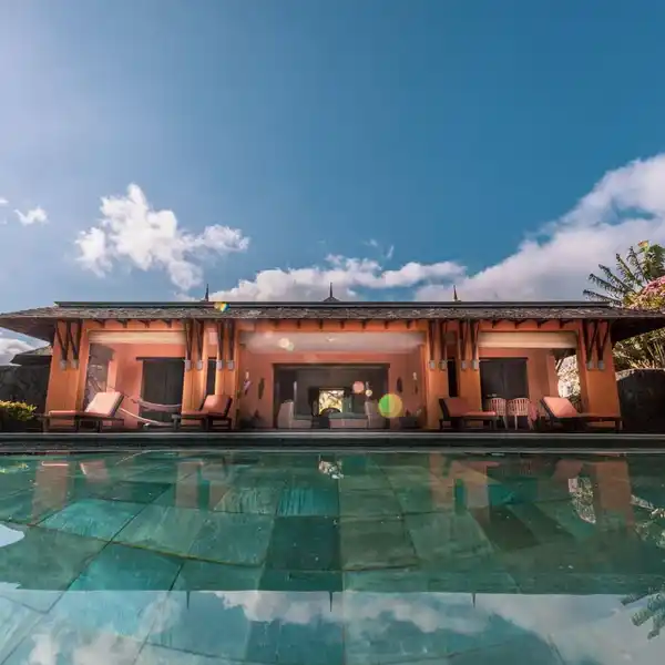 ENCHANTING VILLA IN THE TAMARINA GOLF ESTATE