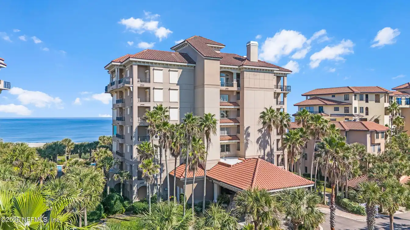 Beautifully Updated Villa in Piper Dunes