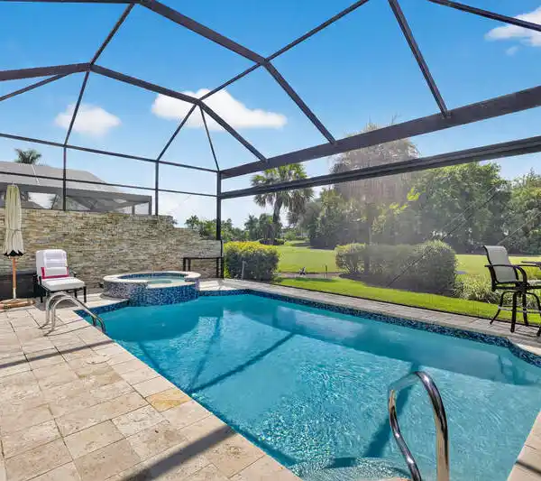 RENOVATED NAPLES BAY HOME WITH GOLF ACCESS