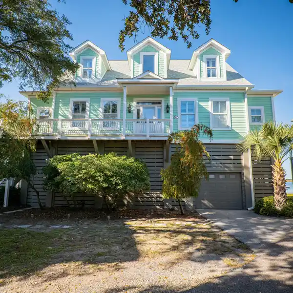 WATERFRONT RETREAT NEAR SUNSET CAY MARINA AND CHARLESTON