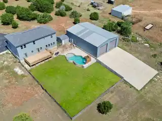 Gorgeous Ten-Acre Retreat