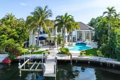 Intracoastal Waterside Living at Its Finest