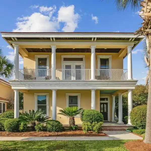 COASTAL LUXURY AND DOWNTOWN VIBRANCY IN PORT ROYAL