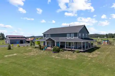 Rural Living with Modern Comfort