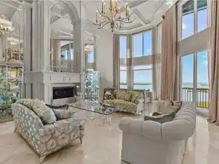 Luxurious Two-story Penthouse with Sweeping Views