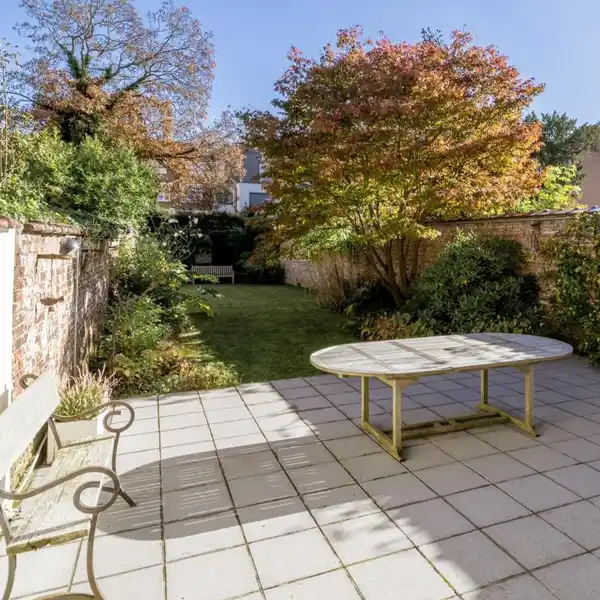 ELEGANT 1932 MANSION