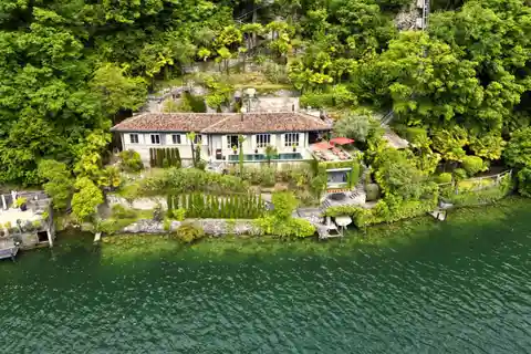 Outstanding Lakefront Villa with Boathouse