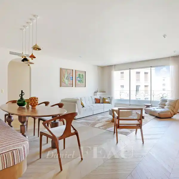 STYLISH FIFTH-FLOOR RETREAT WITH SMART UPGRADES