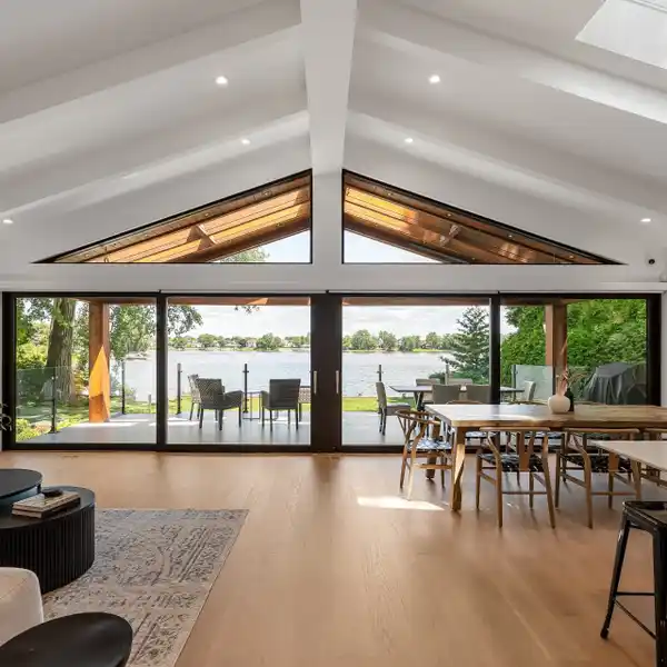 REIMAGINED MID-CENTURY HOME