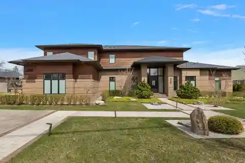 Luxury Lakefront Living at Its Finest