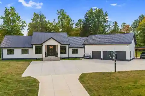 Modern Efficiency with Timeless Craftsmanship