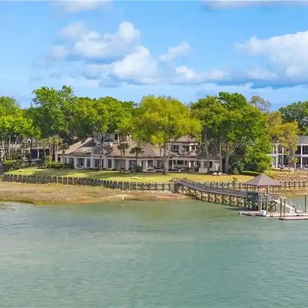 THE BEST DEEP-WATER LOCATION IN COLLETON RIVER