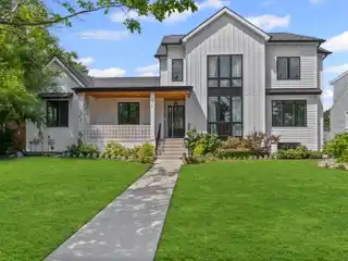 Stunning Home with Impressive and Versatile Layout