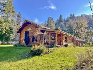 Custom Log Cabin on the Kalama River