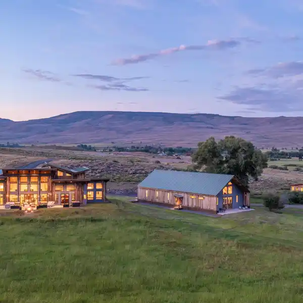 RUSTIC-CONTEMPORARY ESTATE ON 35 ACRES IN EXCLUSIVE HORSE RIVER RANCH