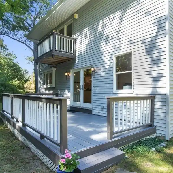 EXPANSIVE HOME IN WELLESLEY HILLS