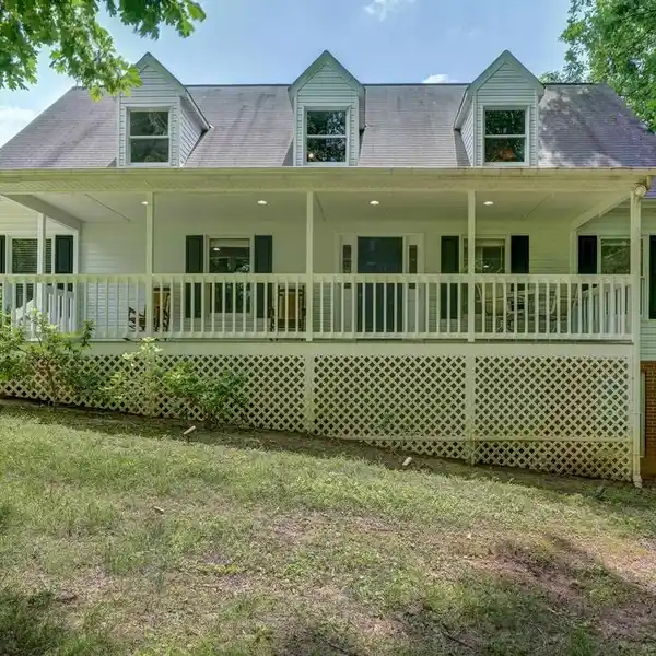 CHARMING HOME ON 3.8 ACRES