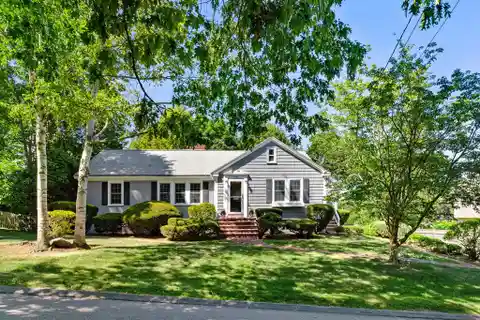 Charming Ranch Near Downtown