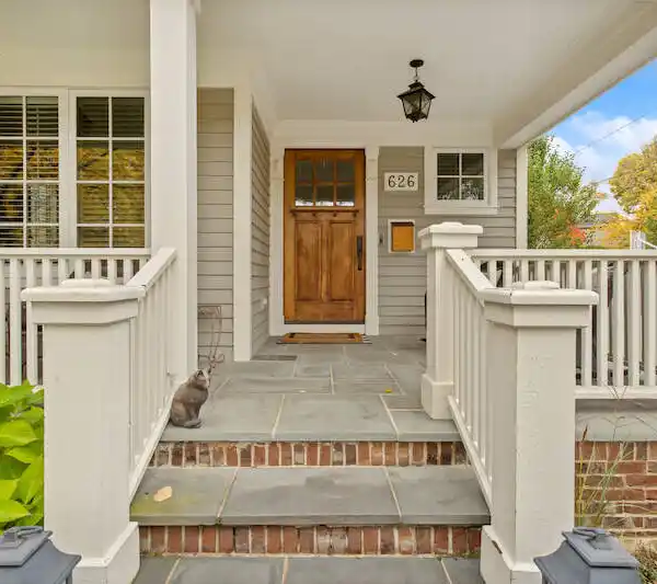 ENTERTAINER’S DREAM WITH BLUESTONE PATIO AND FIREPLACE