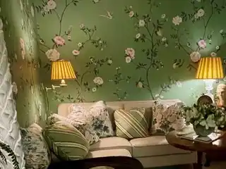 Charming Apartment on a Desirable Street