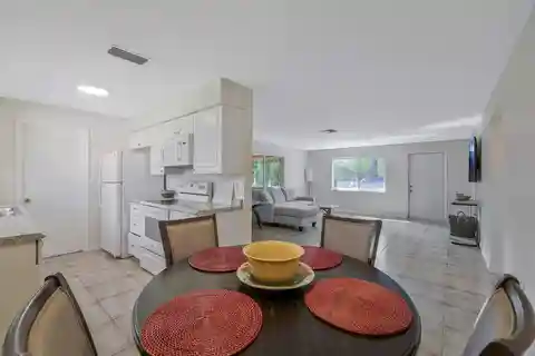 Great Opportunity in Lake Park