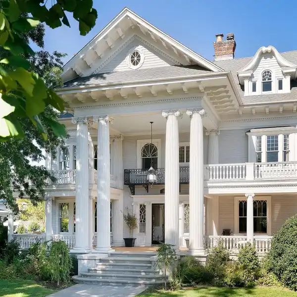 THE GALE MANSION
