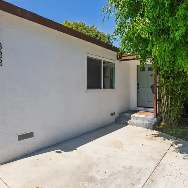 BEAUTIFULLY UPDATED HOME IN BLAIR HILLS