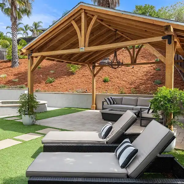 COMFORT AND ELEGANCE IN POINTE MARIN