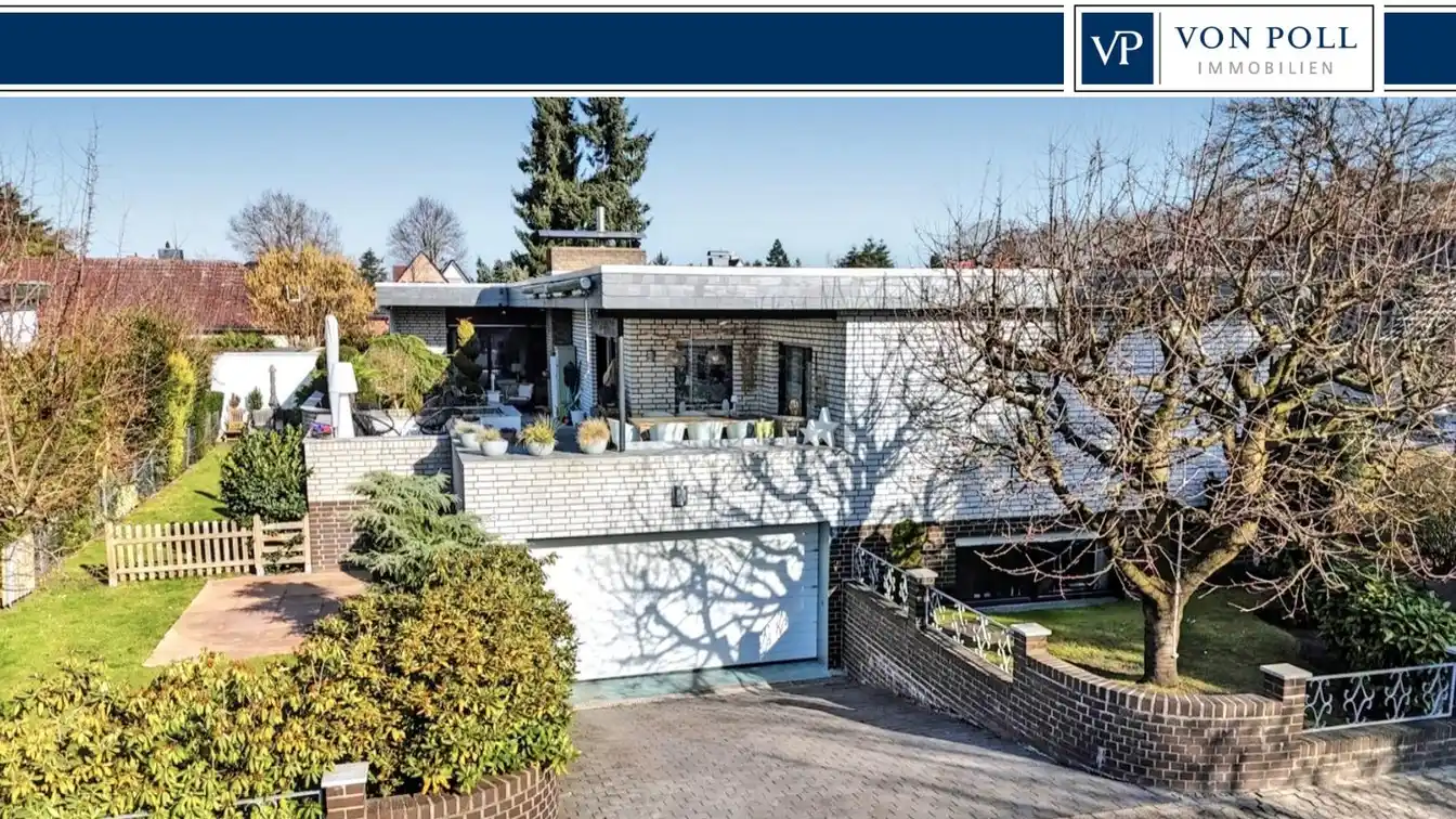 Spacious and Charming Home with Garden