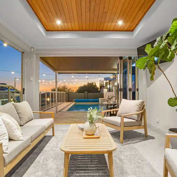 EXPANSIVE FULLY RENOVATED RESIDENCE