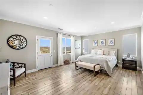 Elegant Coastal Living Near Beaches and Trails