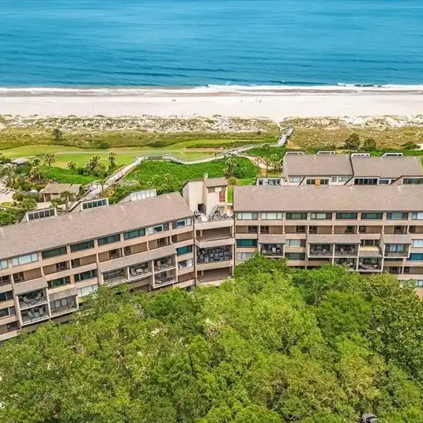 RENOVATED OCEANFRONT VILLA IN AMELIA ISLAND PLANTATION