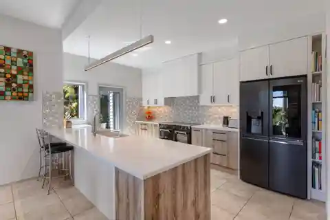 Plummers Point Oasis