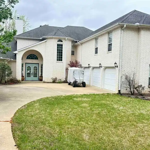 EXQUISITE HOME WITH BREATHTAKING LAKE VIEWS