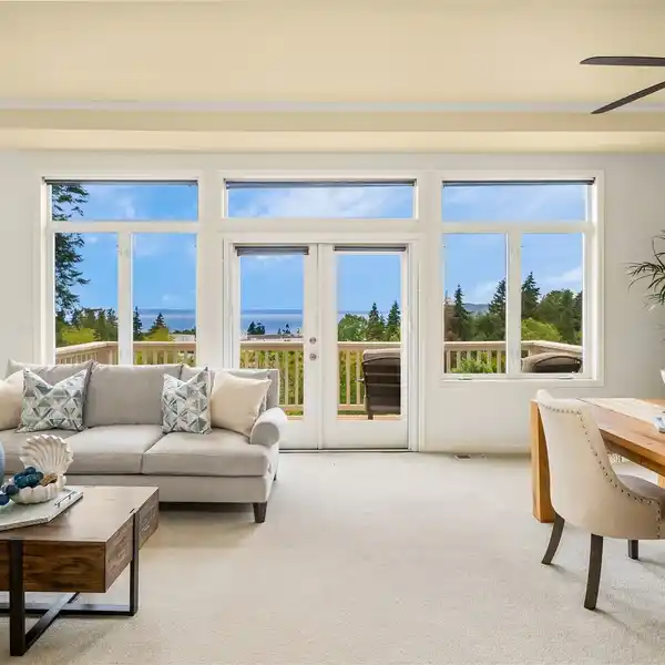 ELEGANT TOWNHOME WITH BREATHTAKING VIEWS