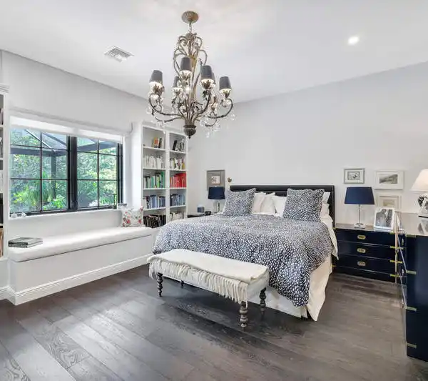 OLD FLORIDA CHARM WITH ELEGANT MODERN LIVING