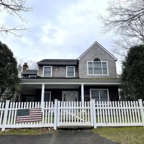 RECENTLY RENOVATED FOUR BEDROOM RENTAL